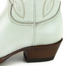 Mayura Arpia White Bone