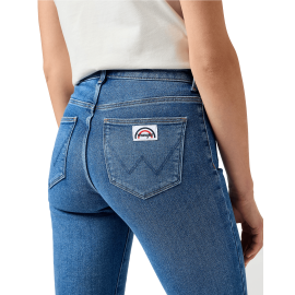 Wrangler - Women's Flare Raven