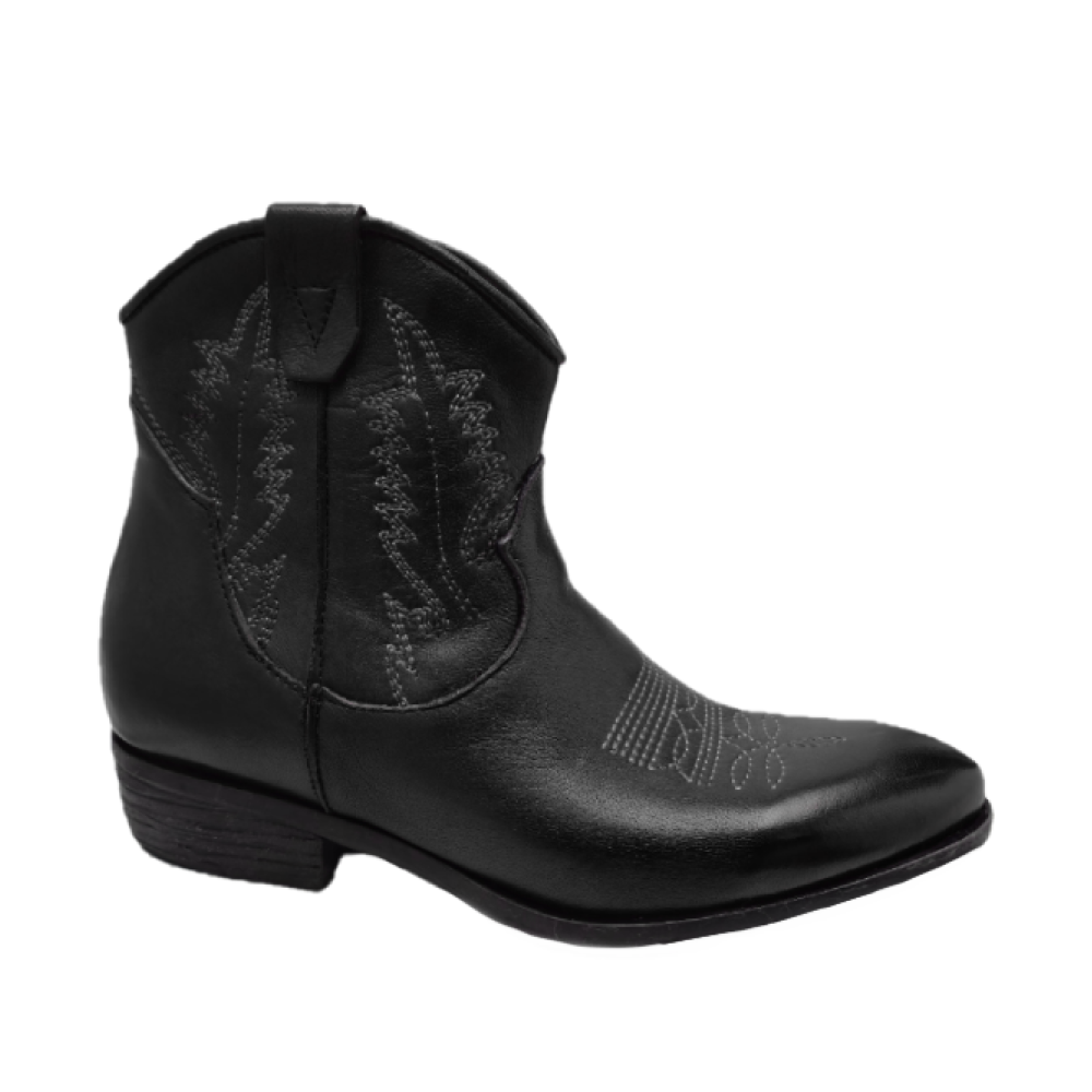 Zoe - Buffalo Ankle Black